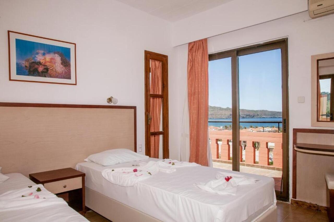 Ekavi Apartments Agia Marina Eksteriør bilde