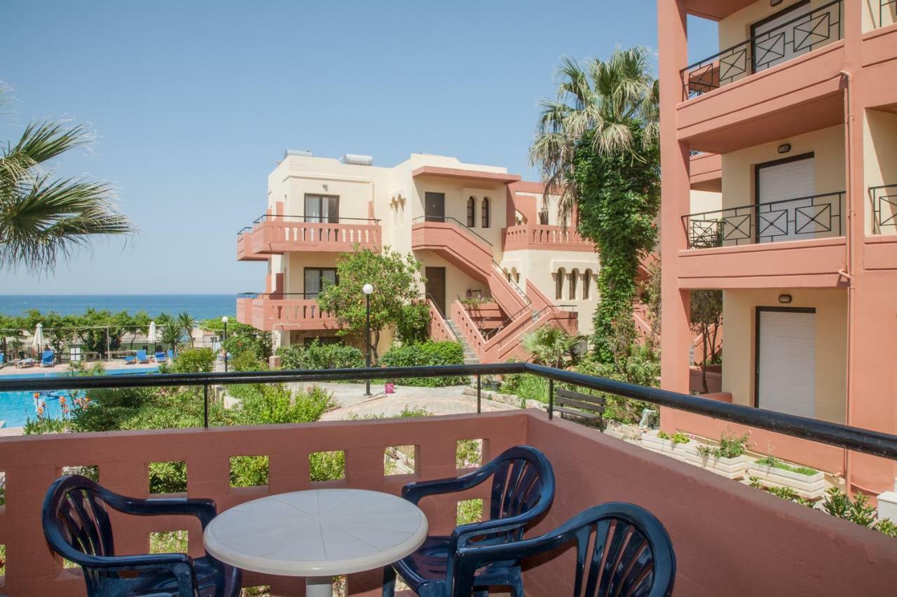 Ekavi Apartments Agia Marina Eksteriør bilde